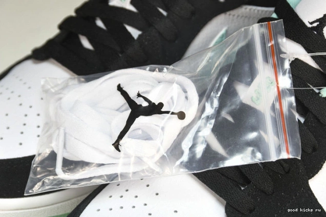Jordan Island Air Low CQ9828-131 Green 1 0823